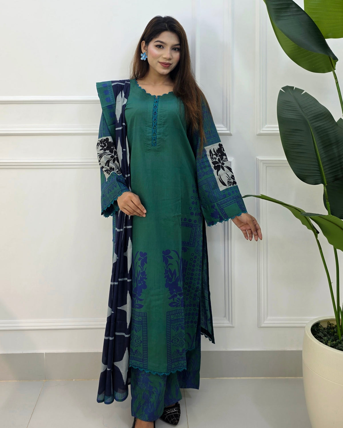 Lux Lawn - (bottle green)