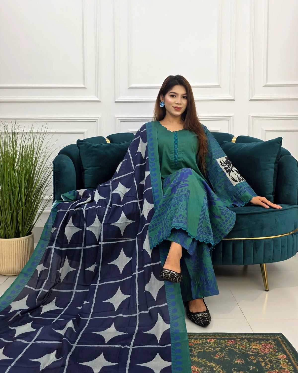 Lux Lawn - (bottle green)